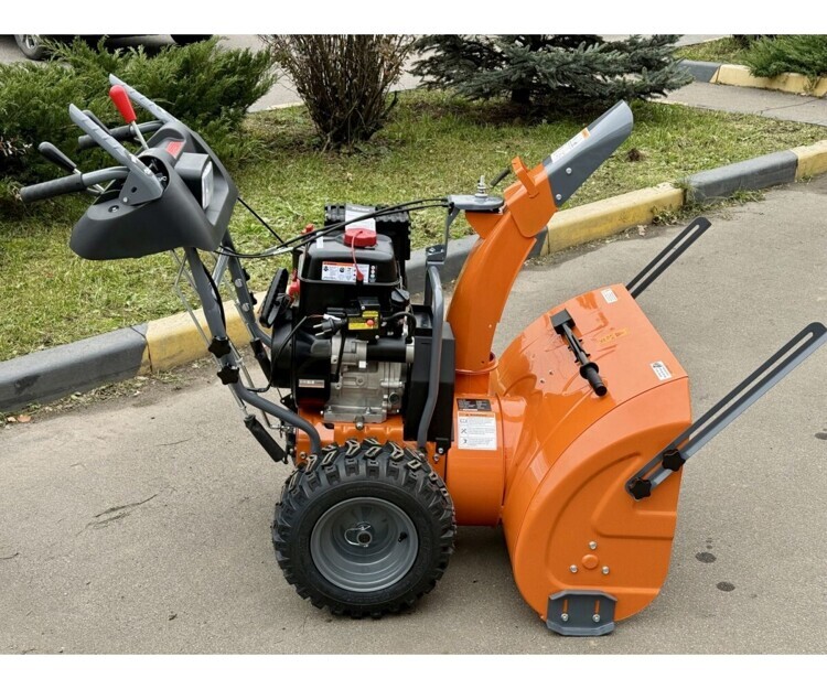 Снегоуборщик бензиновый Holzfforma ST330DLE PRO